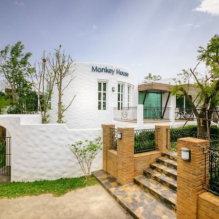 Monkey House Chiang Mai Exterior photo